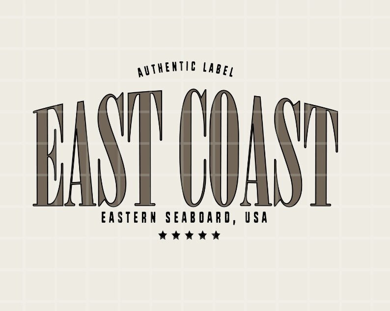 Może przedstawiać: Grafika w stylu vintage z napisem "EAST COAST" pogrubioną czcionką szeryfową, z wzorem w kratę wewnątrz liter. Poniżej napis "EASTERN SEABOARD, USA" i "AUTHENTIC LABEL". Projekt umieszczono na kremowym tle w kratkę.