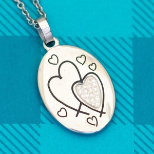 20 inch, Vintage Stainless Steel Oval Love Heart Pendant Silver Tone Necklace - Z29