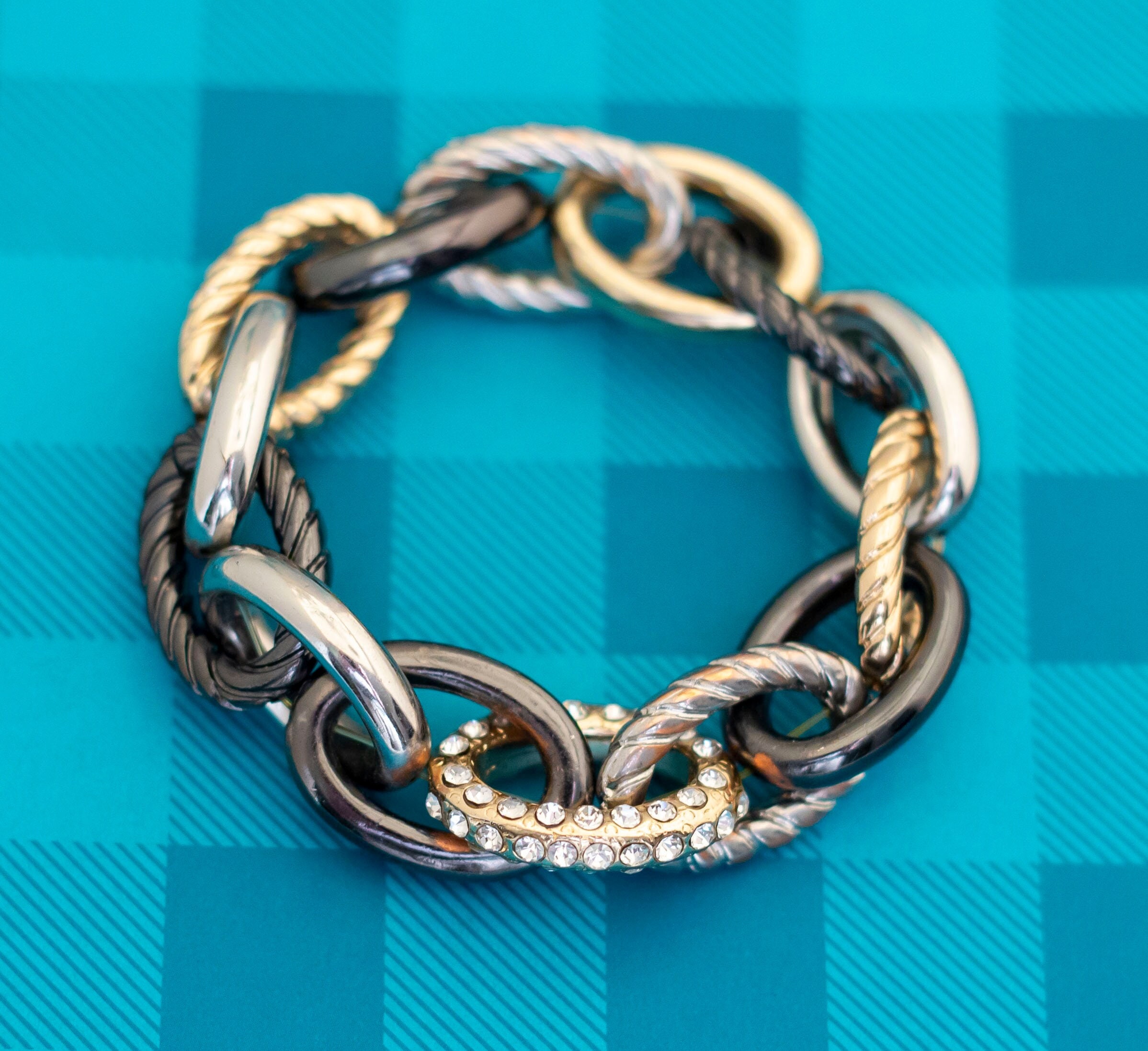 Vintage Gold & Silver Tone Large Oval Links Bracelet 6 Inch Z20 - Etsy Vintage Gold & Silver Tone Large Oval Links Bracelet 6 Inch Z20 - Etsy