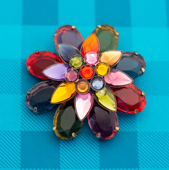 Vintage colorful art deco Gem