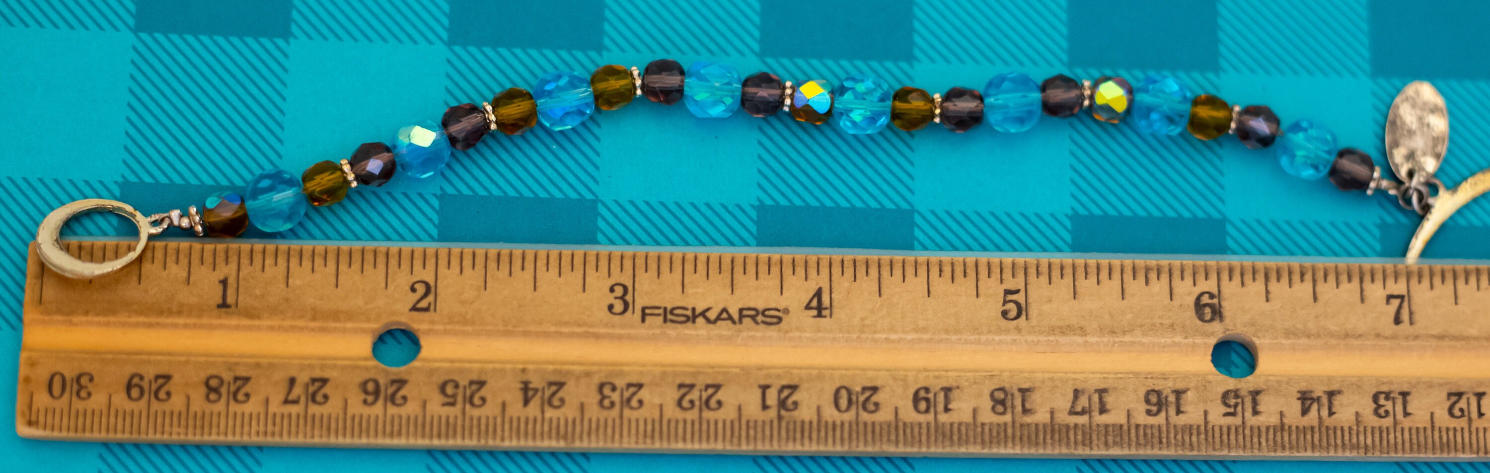 7 Inch, Vintage Geometric Beads Vibrant Beaded Bracelet