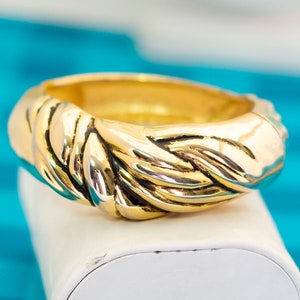 Vintage Art Nouveau Elven Style Gold Tone Hinged Bangle 6 inch - Z21