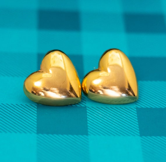 Vintage Minimalist Dainty Heart Gold Tone Stud Ea… - image 1