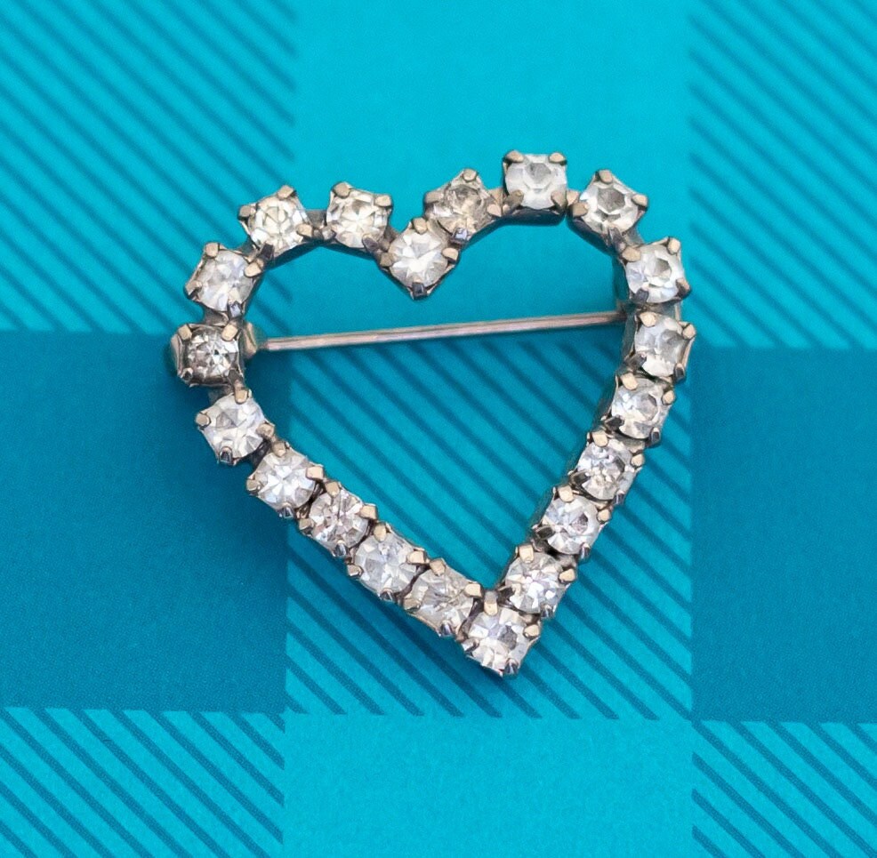 Broche Vintage Cœur Argenté Avec Strass - Environ 3,5 Cm - Origine France | Occasion