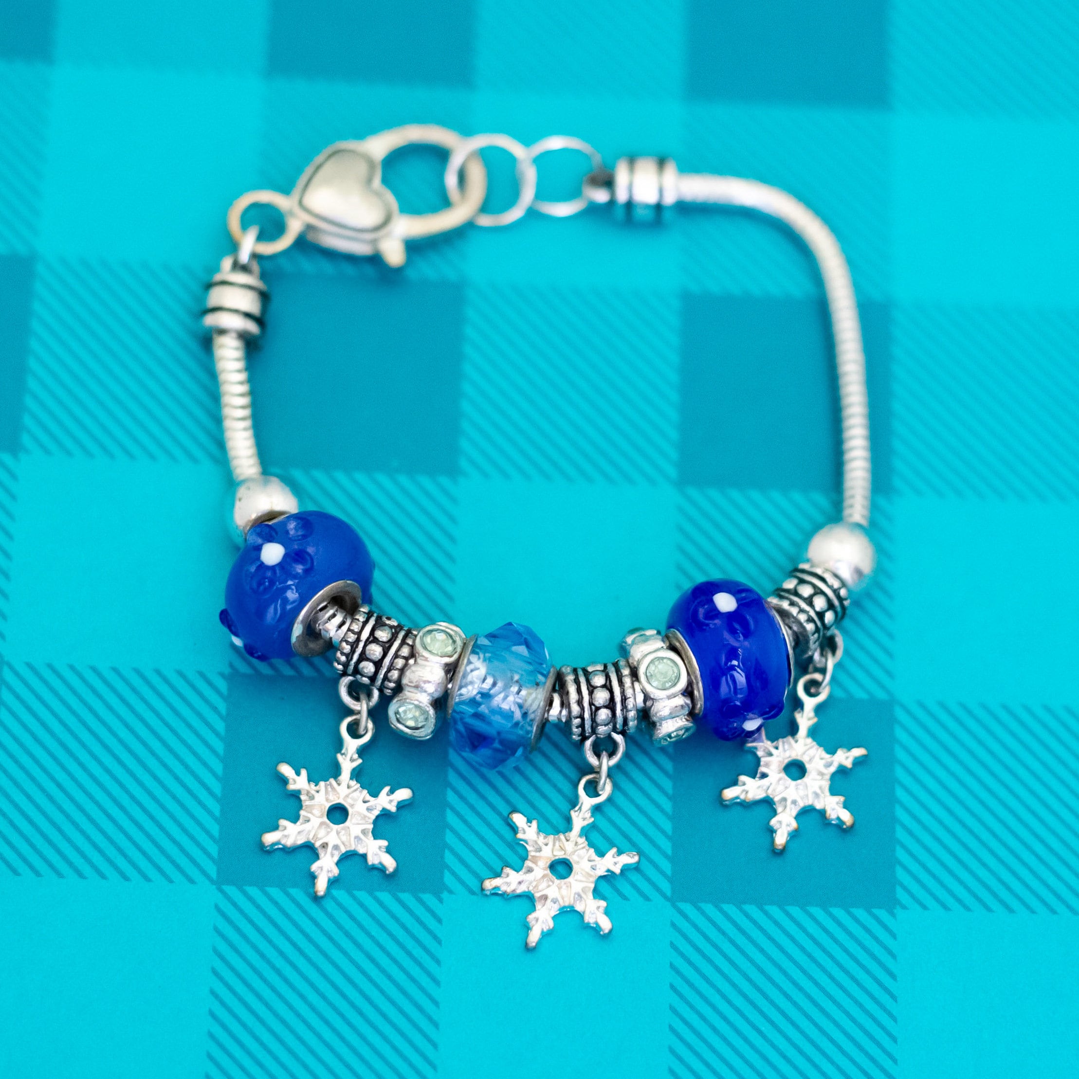 7 Inch, Vintage Blue Beads Silver Tone Snowflake Elegant Bracelet