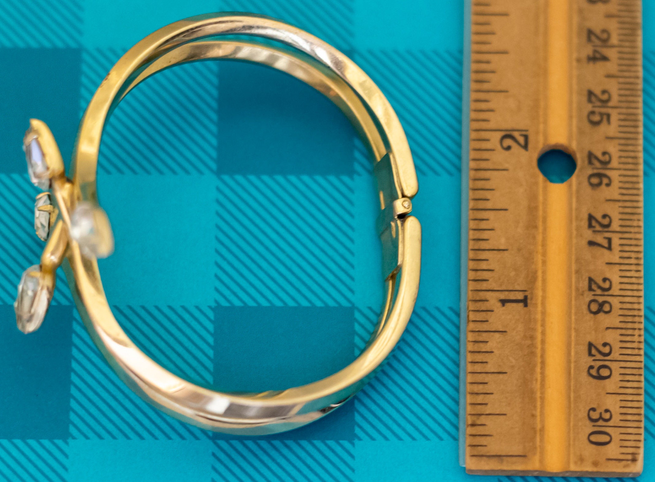 ALPHA 80s ENGLAND vintage gold rhinestone bangle - Shop