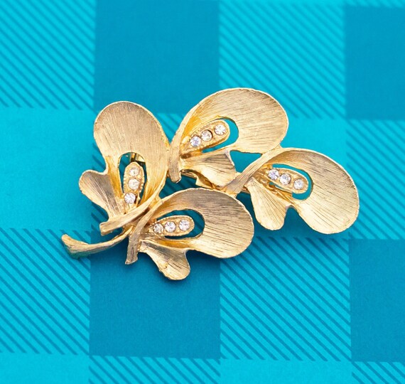 Vintage Art Nouveau Curved Petals Flower Gold Ton… - image 1