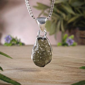 Moldavite pendant 925 Stealing silver pendant handmade pendant gemstone stone pendant gifts for her