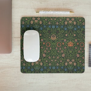 William Morris VIolet and Columbine Mousepad