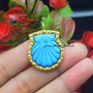 925 Silver Trendy Shell Pendant, All Carved Gemstone Sea Shell Pendant, Handmade Gemstone Shell Jewelry, Hand Carving Designer Shell Pendant