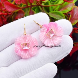 14K Yellow Gold Trendy Flower Pendant, Carved All Gemstone Flower Pendant, Opal Gold Flower Pendant, Hand Carving Quartz Flower Pendant