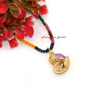 Gemstone Chameleon, Designer Chameleon Pendant, Carved Chameleon Pendant, Carving Chameleon Pendant, Malachite Chameleon Charm, Animal Charm