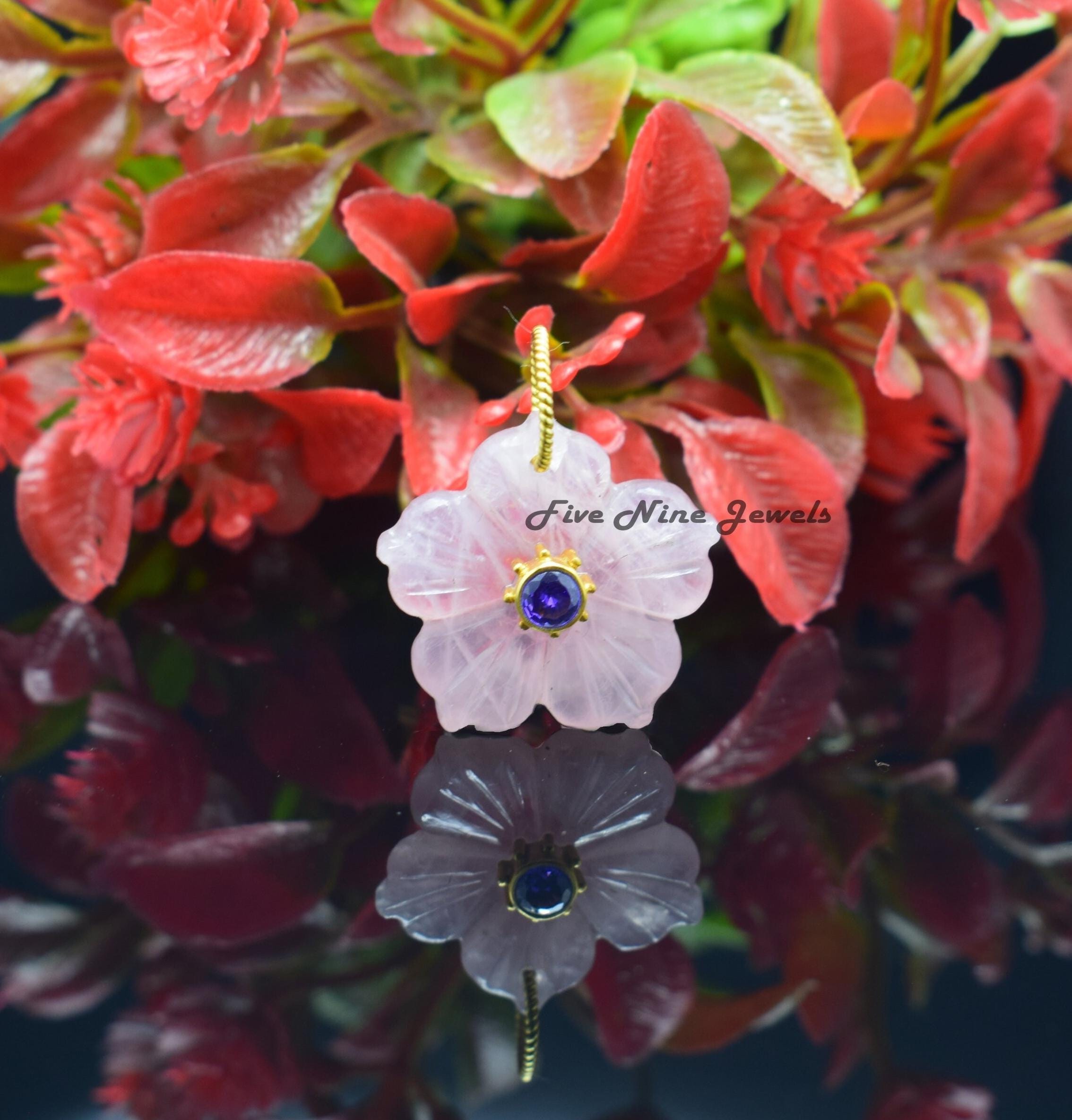 【専用】✴︎14kgfフラワーカービングチャーム2点 14K Gold Carved Pink Opal Flower Charm, 14K Gemstone Flower