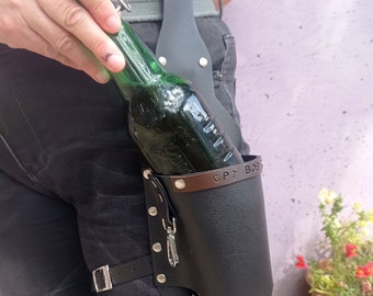 Personalized Black Beer Holsters: The Perfect Gift for Groomsmen, Vegans and Beer Enthusiasts