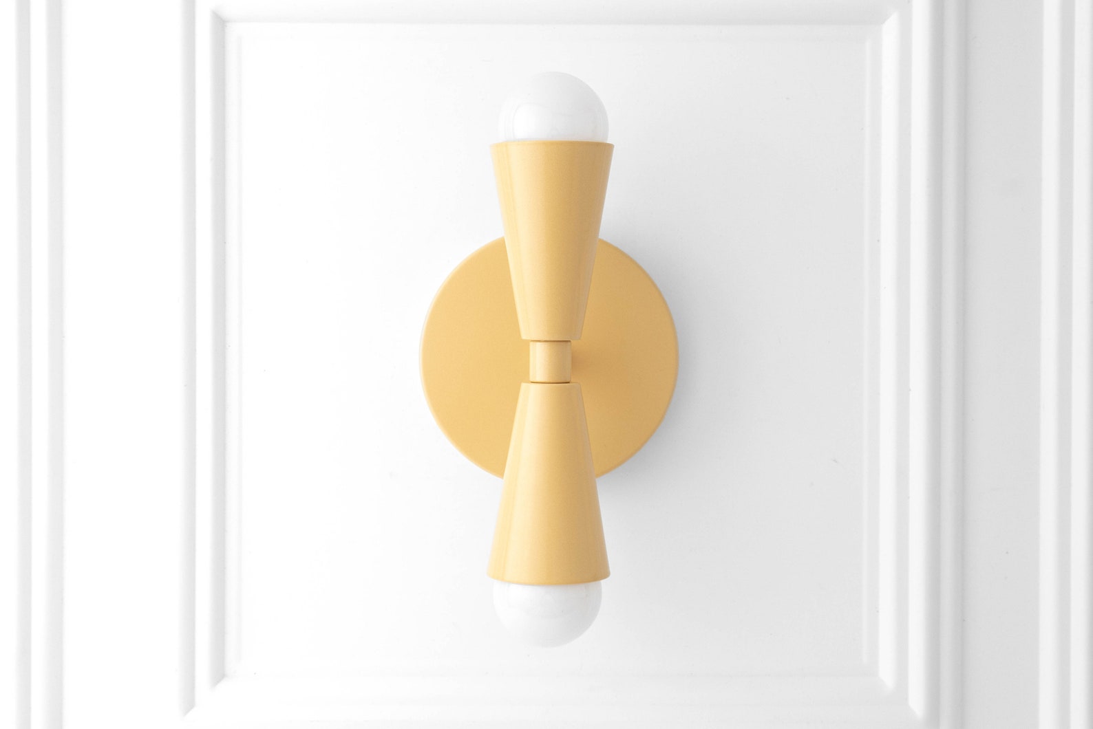 Stunning Brick Wall Decorative Sconce image