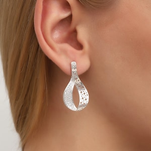 Minimalist Silver Women Earrings, Women Silver Abstract Earrings, Unique Earrings,Textured Drop Earrings,Silver Daily Earrings,Gift for her