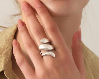 Silver Abstract Statement Ring,Modernist Ring For Women,Antique Silver Boho Jewelry,Chunky Large Ring,Bohemian Jewelry,Gift For Her