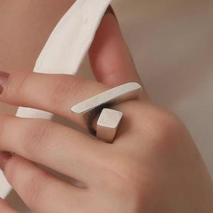 Silver Abstract Statement Ring,Modernist Ring For Women,Antique Silver Boho Jewelry,Chunky Large Ring,Bohemian Jewelry,Gift For Her