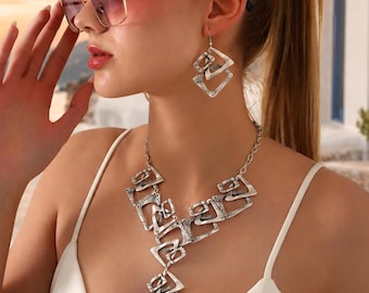 Silver Statement Necklace For Women,Chunky Geometric Necklace,Bohemian Hammered Jewelry,Gift For Her,Abstract Large Vintage Jewelry Set
