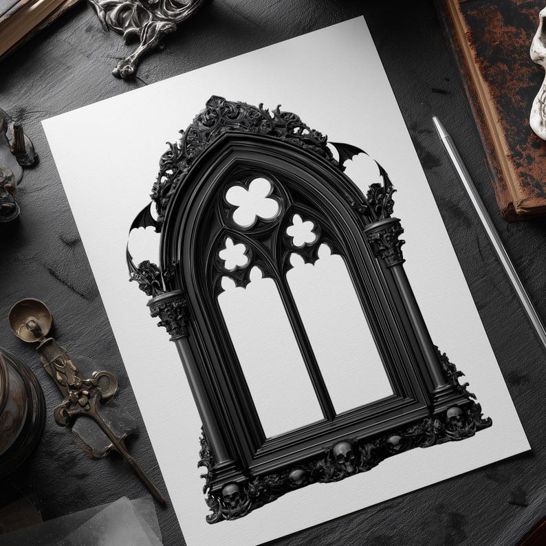 Pu&ograve; includere: Una cornice nera in stile gotico con intagli intricati e dettagli di teschi. La cornice presenta un design a quadrifoglio ed &egrave; posta su uno sfondo bianco. La cornice della finestra &egrave; un elemento decorativo.