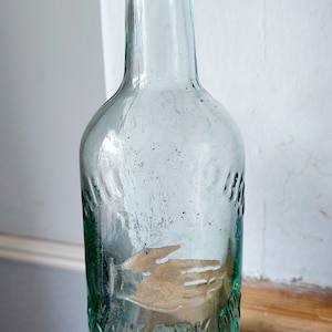Antique Pictorial Beer Bottle..A.Horrobin.