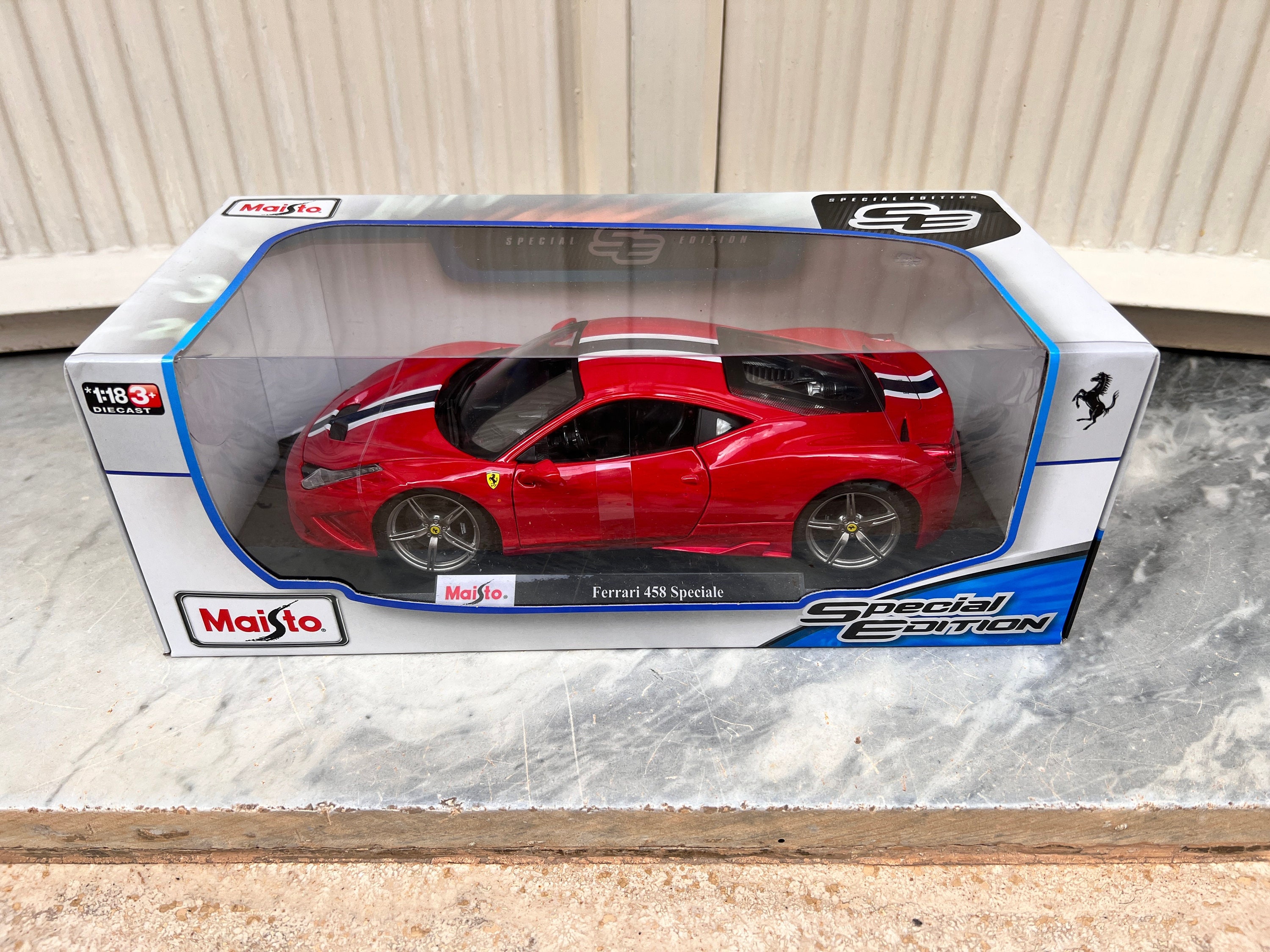 Maisto 1 18 scale diecast cars cheap