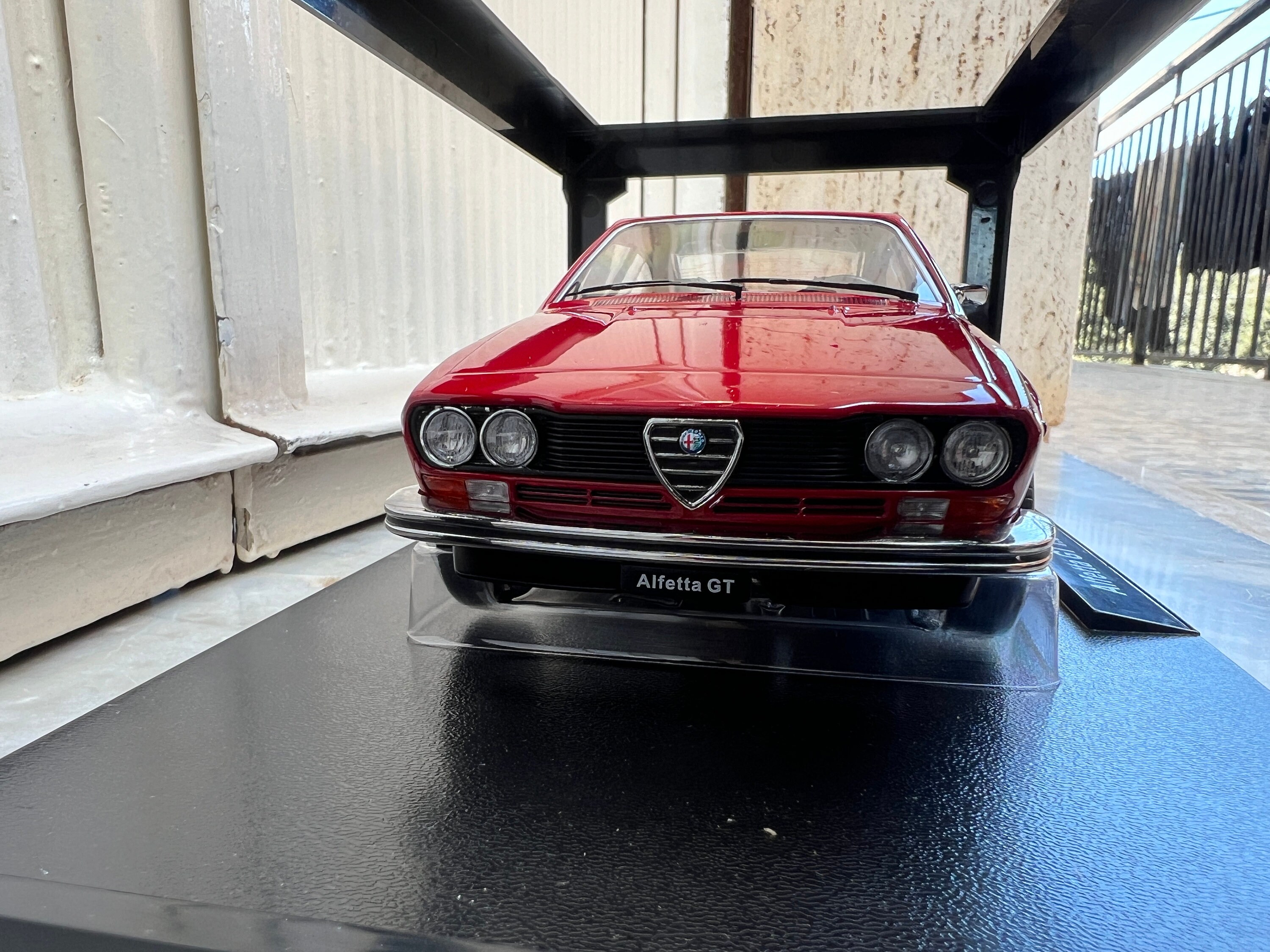 アルファ ロメオ アルフェッタ GT 1.6 1976 1:18 KK スケール 1/18