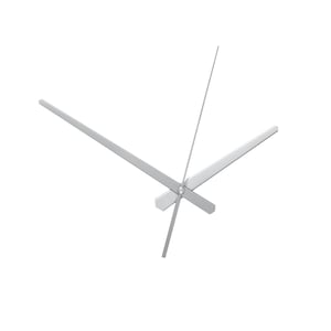 Puede incluir: Agujas de reloj plateadas sobre un fondo blanco. El conjunto incluye una manecilla larga de minutos, una manecilla de horas más corta y un segundero delgado. Las agujas son de material metálico brillante.
