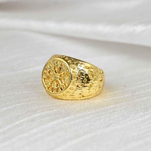 Battle Axe Round Signet Adjustable Ring Raw Brass - Antique silver - Shiny silver - Shiny gold Plated (9US - 12US inner size) 4737