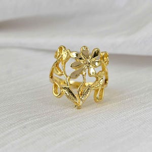 Floral ring, Brass Ring, Flower Ring, multi flower ring, Vintage Ring, gift for her, dainty ring, boho ring, handmade ring, women ring, gift