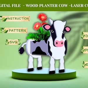 Puede incluir: Una jardinera de vaca de madera cortada con láser con un patrón en blanco y negro, que contiene flores rojas y follaje verde. El texto "DIGITAL FILE - WOOD PLANTER COW - LASER CUT" está en la parte superior. Textos adicionales: "INSTRUCTION", "PATTERN", "SVG", "DXF", "PDF" y "EPS".