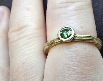Ossa Sepia Ring, 585 Gold with fir-green diamond 0.25ct – Unique engagement ring, forest fairy nature ring, handmade in Allgäu – goldsmithing