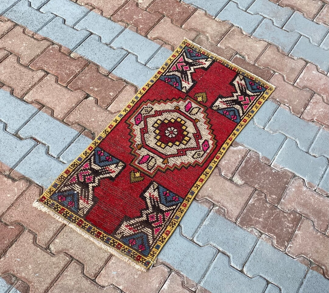 Red Small Turkish Rug, Vintage Rug, Anatolian, Handmade, Oushak Rug