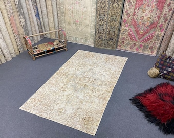 Tappeto, tappeto turco, tappeto vintage in lana beige con motivo floreale