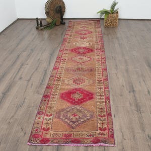 Alfombra turca de pasillo de 2,5 x 11,8 pies, alfombra persa vintage de lana marrón rojiza.