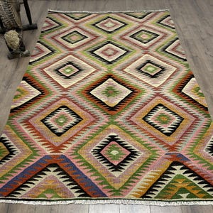 Vintage Kilim, Turkish Kilim, Large Kilim, Geometric Oushak Kilim, Rugs For Living Room, 5.7x8.7 ft Pink Kilim, Antique Wool Rug, Boho Kilim