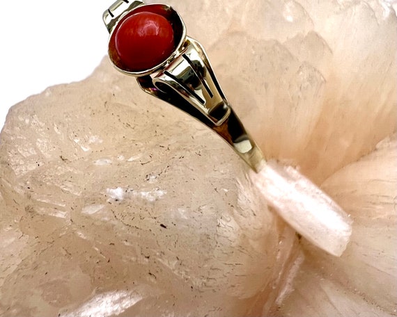 Classic coral ring 333. Yellow gold 8K. German Je… - image 3