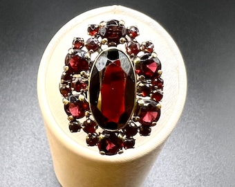 Anillo antiguo granate 333/000 8K. oro