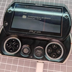 Sony PSP Go: USB-C Mod