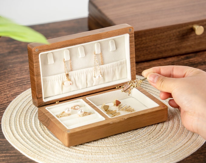 Personalized Walnut Jewelry Box,Jewlery Organizer, Travel Jewelry Organizer Box, Ring Storage Holder, Engraved Jewelry Case for Women