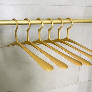 Elegant Swan Neck Shape Aluminum Alloy Clothes Hanger with with Small Rounded Shoulders, Lightweight Hanger for Closet Wardrobe Organization