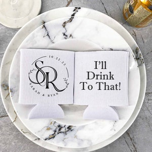 Daarop drink ik: monogram bruiloft blikjeskoelers, bedankje, bruiloft blikjeskoelers, bierhouder op maat
