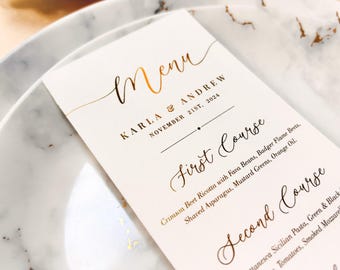 Gepersonaliseerd trouwmenu: menu goud en wit, aangepast menu, menu papier, menu wit papier, menu roségoud, menu zwart papier