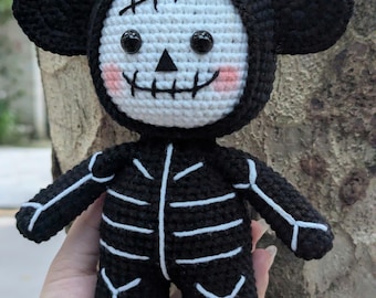 Skeleton Mouse Handmade Plush, Creepy Cute Amigurumi Toy, Spooky Halloween Room Decor, Macabre Stuffed Animal, Goth Gift, Skeleton Plushie