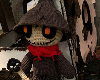 Grim Straw Handmade Crochet Plush Doll, Spooky Scarecrow Stuffed Toy, Gothic Halloween Monster Art Doll, Creepy Cute Goth Room Decor Gift