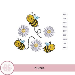 Pode incluir: Design de bordado com três abelhas de desenho animado voando em torno de três margaridas brancas. O design está disponível em sete tamanhos e nos seguintes formatos: PES, VIP, VP3, XXX, DST, EXP, HUS, JEF, PEC.