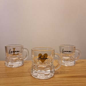 Schnapsglas mit Namen, Personalisiertes Schnapsglas, Schnapspinnchen mit Henkel Bild 1