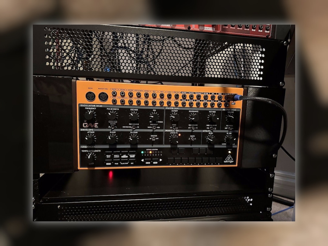 Behringer Crave, Edge, Spice Rack Ears: 4U Synth Mount - Etsy
