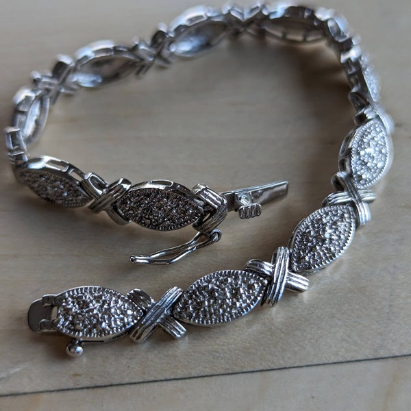 Vintage Sterling 925 Silver Bracelet 7 inches, Sterling Vintage Bracelet With Clear Stones, X bracelet