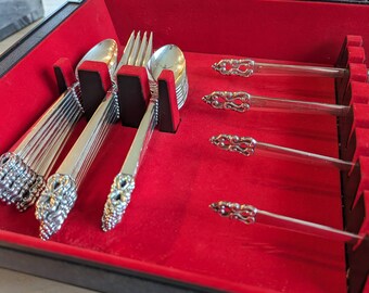 Rogers Bros Silverware 53 Pieces King Frederick Royal Empress 1969